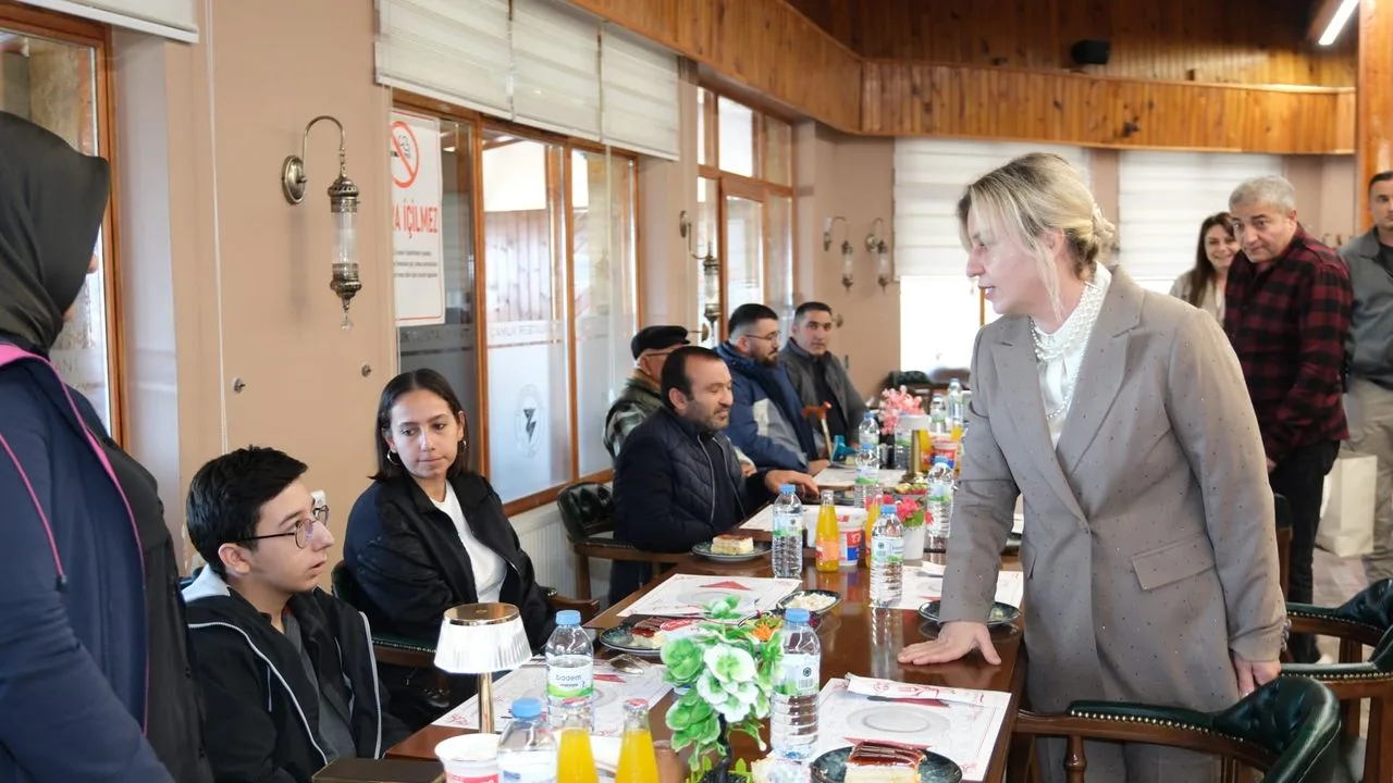 Yozgat'ta 3 Aralık Dünya Engelliler Günü dolayısıyla Vali Mehmet Ali