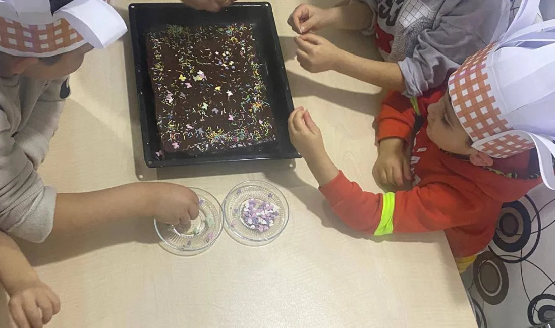 Yozgat’ta Koruma Altındaki Çocuklardan Eğlenceli Pasta Etkinliği Yozgat Aile ve Sosyal Hizmetler İl Müdürlüğü tarafından düzenlenen pasta