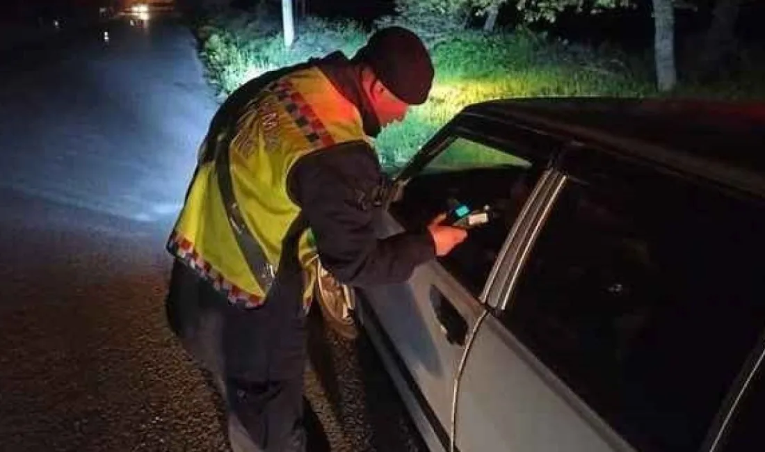 Yozgat Merkez İlçe Jandarma Komutanlığı trafik timleri, sürücülerin güvenliği amacıyla