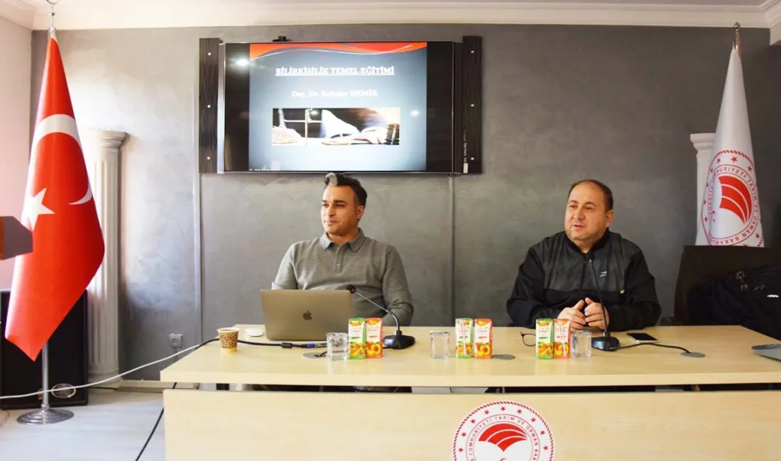 Yozgat’ta Veteriner Hekimlere Yönelik Temel Bilirkişi Eğitimi Başarıyla Tamamlandı Yozgat Veteriner Hekimler Odası tarafından düzenlenen Temel Bilirkişi Eğitimi, dört