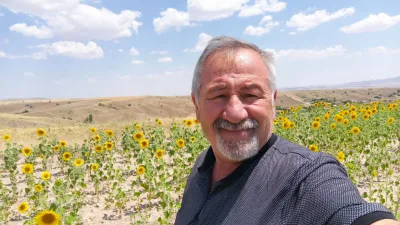 CHP Çiçekdağı İlçe Yöneticisi Sancak Yılmaz, çiftçilere kredi kullandırılabilmesi için