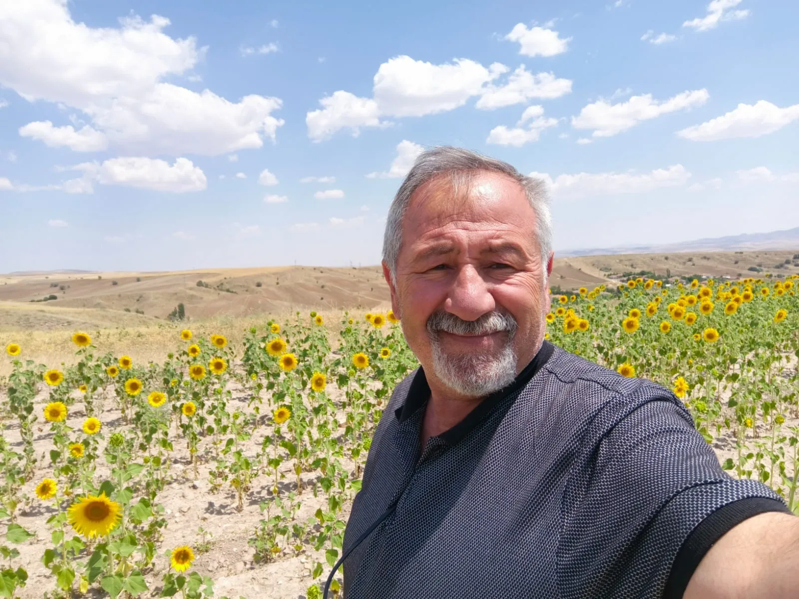 CHP Çiçekdağı İlçe Yöneticisi Sancak Yılmaz, çiftçilere kredi kullandırılabilmesi için