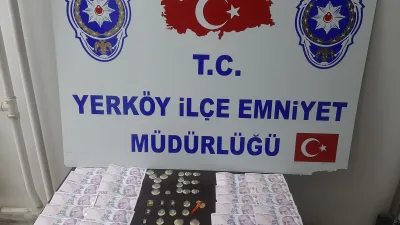 Yerköy’de dışarıdan geldiği belirlenen bir şahıs, yüklü miktarda sahte altını