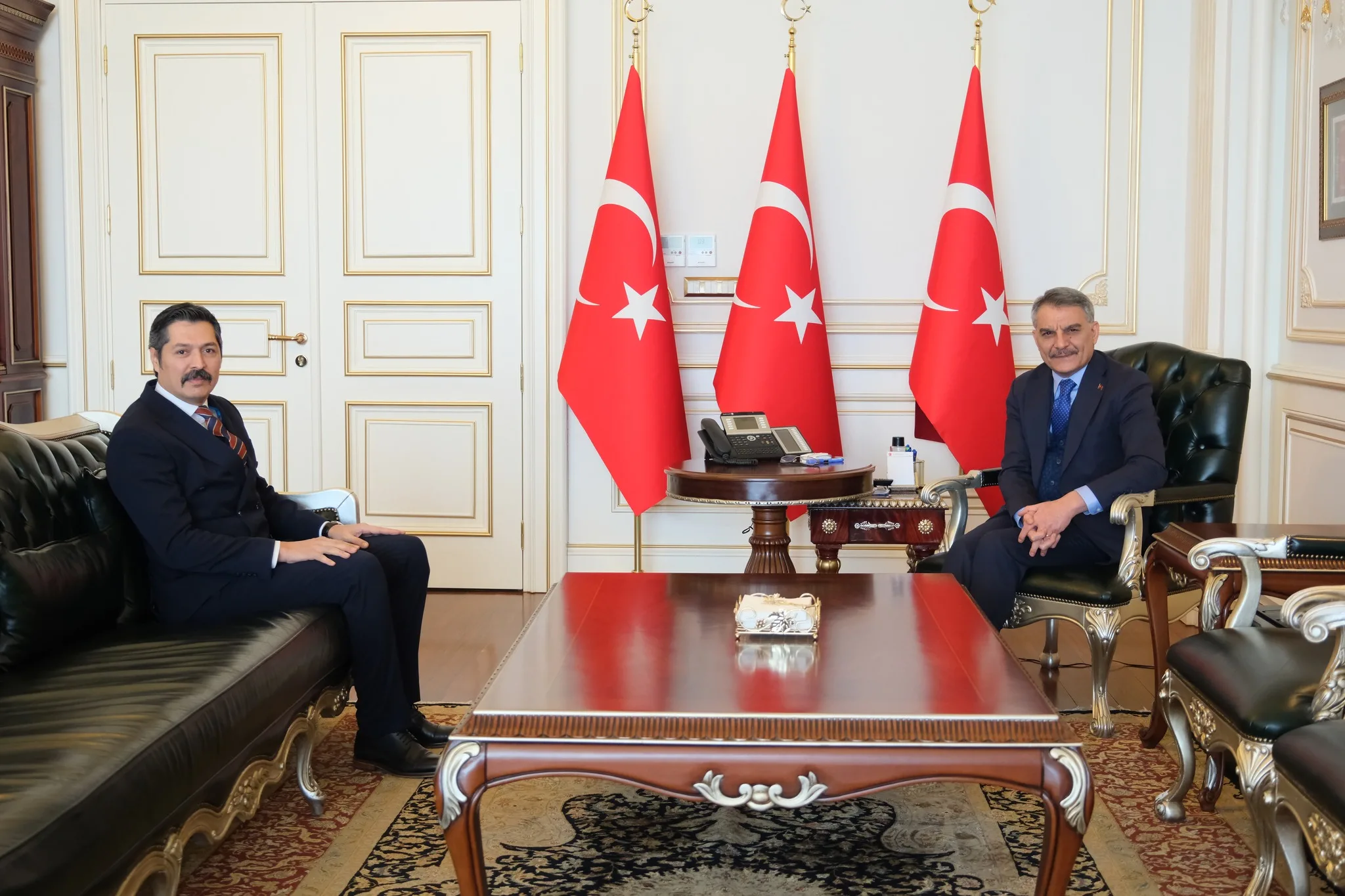 İş insanı Oğuzhan Oğuz, Yozgat Valiliği’nde Vali Mehmet Ali Özkan