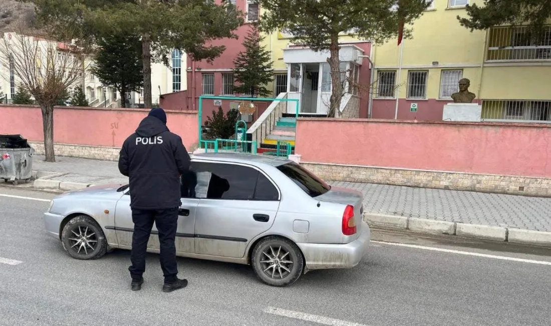 Şefaatli İlçe Emniyet Müdürlüğü ekipleri, uyuşturucuyla mücadele ve eğitim alanlarının