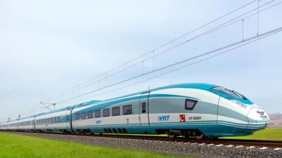 Yüksek Hızlı Tren (YHT) seferlerinde bilet fiyatları yeniden düzenlendi. 