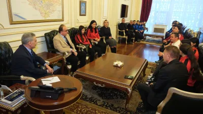 Yozgat İl Özel İdaresi Genel Sekreteri Nazif Yılmaz ve Kadın-Erkek