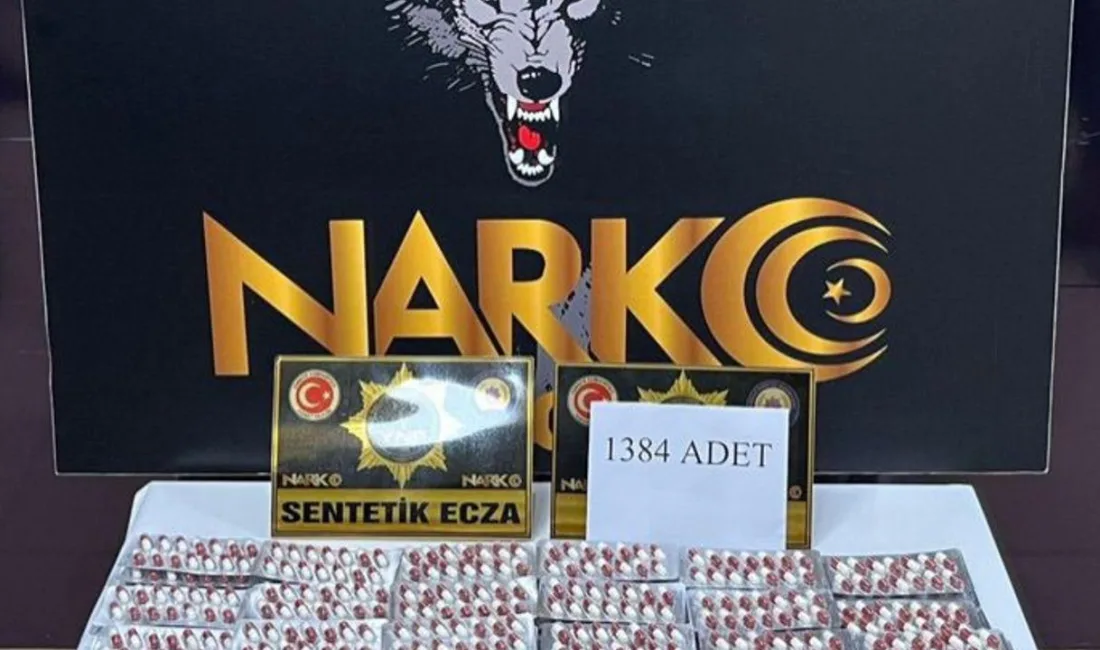 Operasyonda sentetik hap ve 80 bin TL para ele geçirildi.