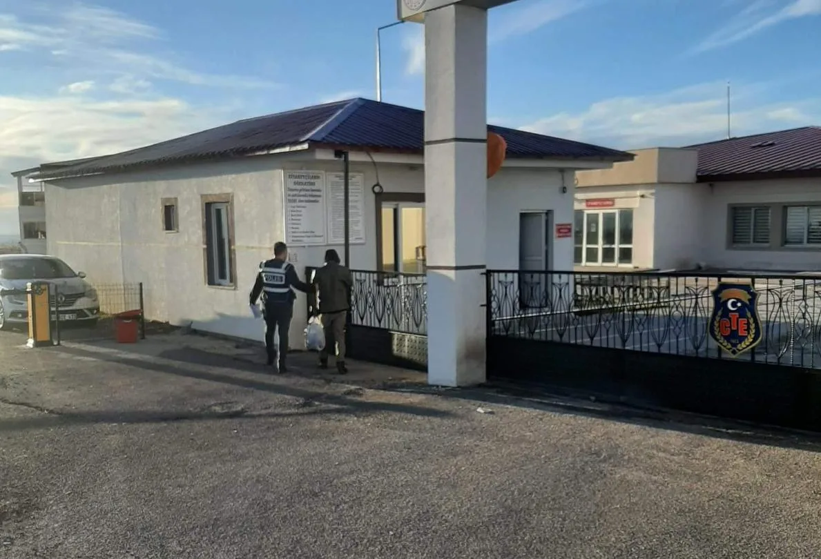 Yerköy İlçe Emniyet Müdürlüğü ekiplerince yürütülen çalışmalar kapsamında, hakkında 1