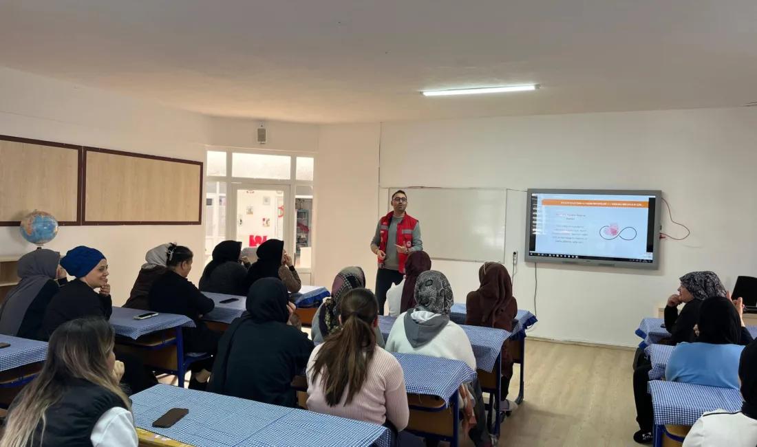 Yerköy’de düzenlenen eğitim programında, aile içi iletişim becerilerinin geliştirilmesine yönelik