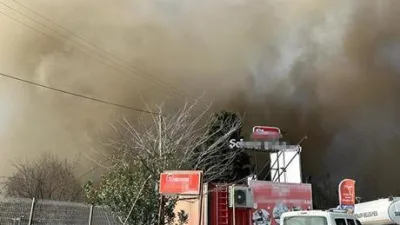 Sakarya'nın Beşköprü Mahallesi'nde yer alan şekerleme fabrikasında, saat 12.00 sularında