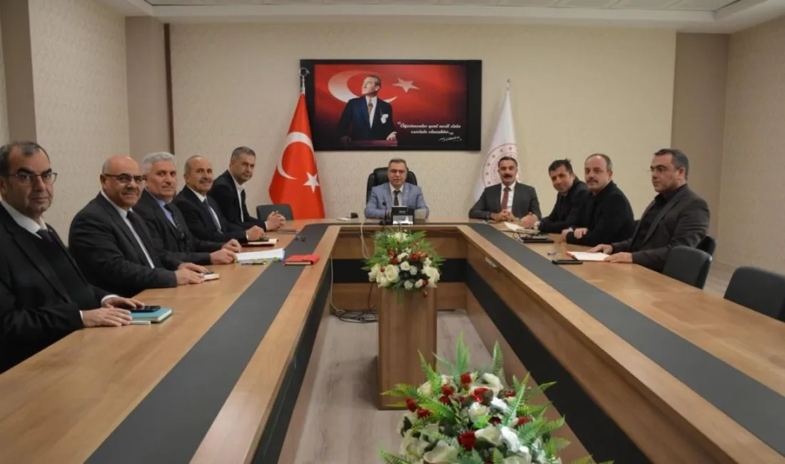 Yozgat İl Milli Eğitim Müdürü İsmail Altınkaynak başkanlığında düzenlenen toplantıda