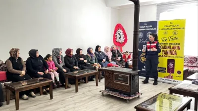 Yozgat İl Jandarma Komutanlığı tarafından Kabalı köyünde gerçekleştirilen eğitim programında,