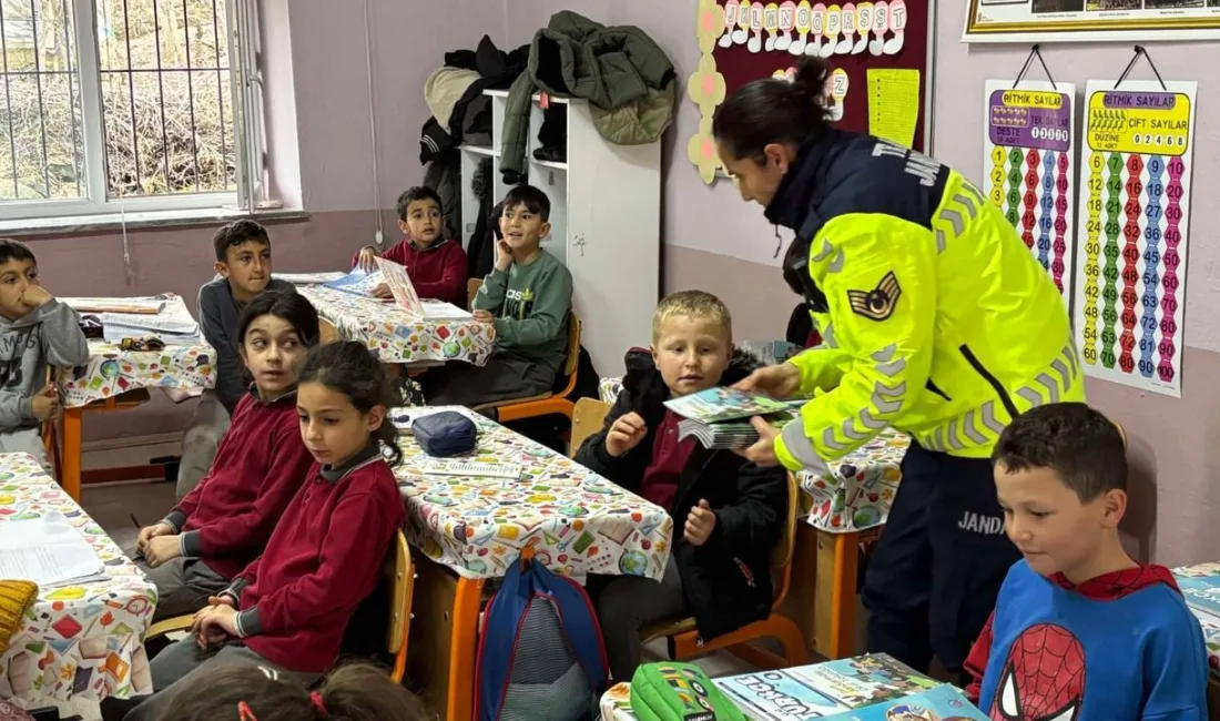 Akdağmadeni İlçe Jandarma Komutanlığı, Boyalık köyü İlkokulu öğrencilerine yönelik düzenlediği