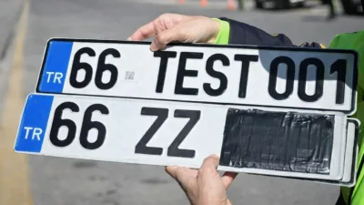 Yerköy İlçe Emniyet Müdürlüğü, yönetmeliğe aykırı olarak kullanılan APP plakalar