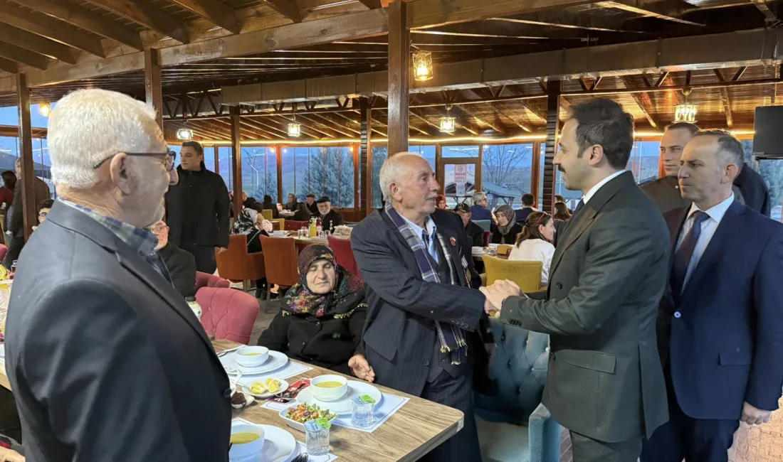 Çiçekdağı Kaymakamlığı tarafından şehit aileleri ve gaziler onuruna iftar programı