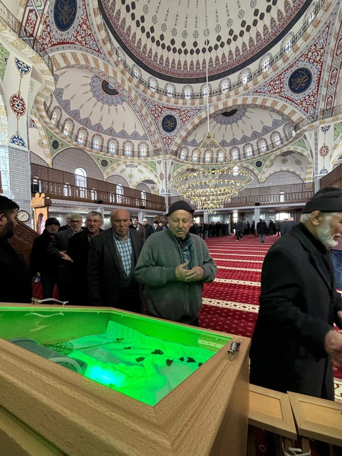 Yozgat’ın Yerköy ilçesinde Molla Hüsrev Camii'nde Sakal-ı Şerif ziyareti yapıldı.