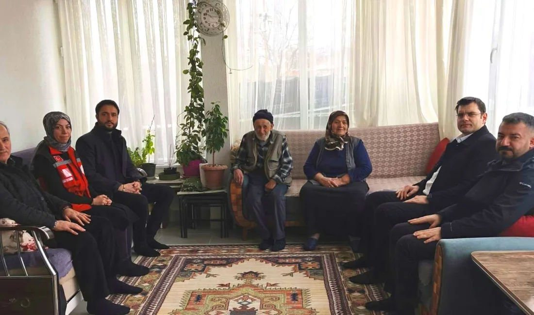 Yerköy Kaymakamı Mehmet Halis Aydın ve daire amirleri, 2016 yılında