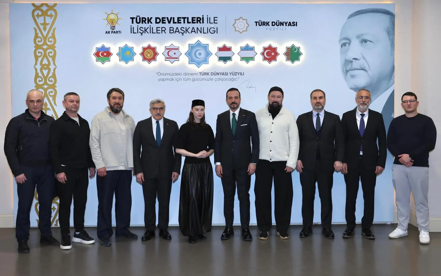 AK Parti Genel Başkan Yardımcısı Kürşad Zorlu, Başkurt müzik grubu