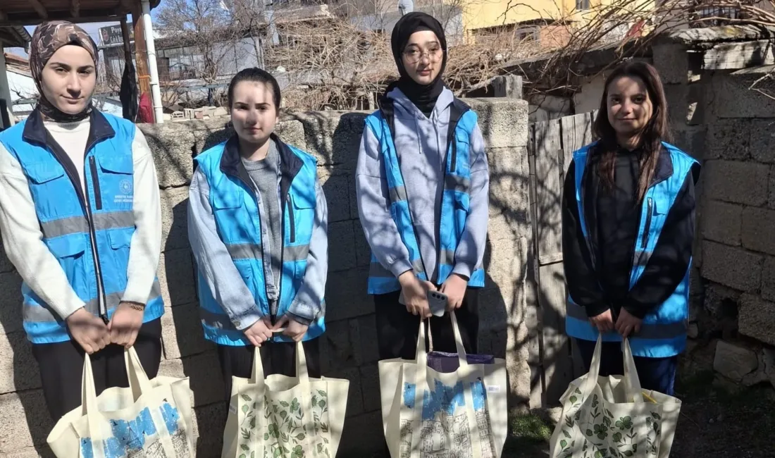 Yerköy Molla Hüsrev Yurdu öğrencileri, “Bir Tutam İyilik” projesi kapsamında