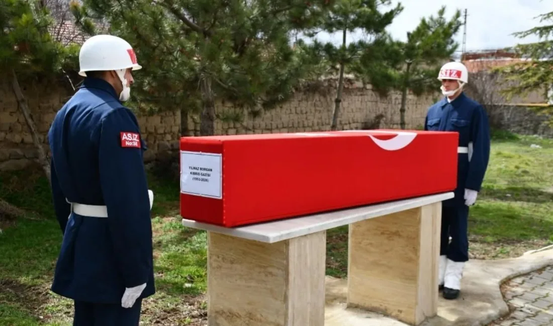 Yozgat’ın Akdağmadeni ilçesinde, Kıbrıs Gazisi Yılmaz Borgan düzenlenen törenle toprağa