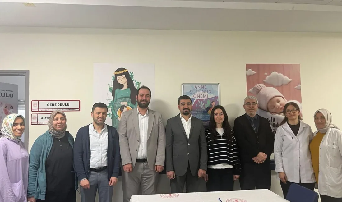 Yerköy Devlet Hastanesi Başhekimi Uzm. Dr. Abdullah İlik, anne ve