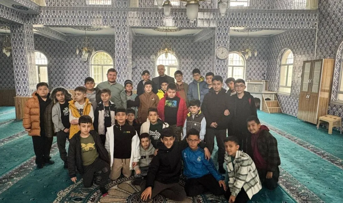 Yerköy İlçe Müftülüğü Gençlik Koordinatörlüğü, Küba Camii'nde gençlerle bir buluşma