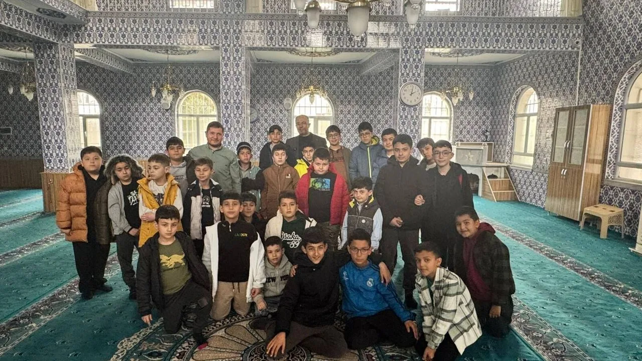 Yerköy İlçe Müftülüğü Gençlik Koordinatörlüğü, Küba Camii'nde gençlerle bir buluşma