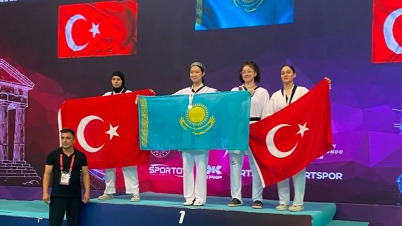Yerköylü sporcular, Antalya'da düzenlenen 13. Türkiye Open Taekwondo Turnuvası'nda bronz