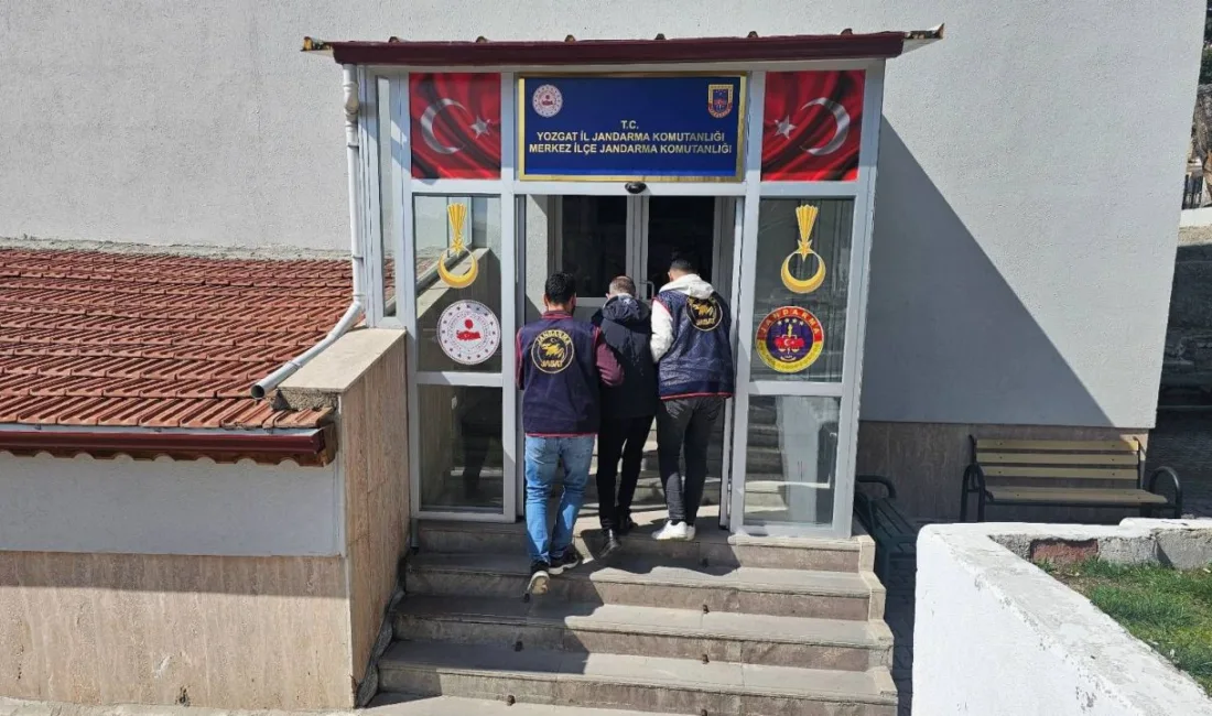 Yozgat İl Jandarma Komutanlığı, aranan şahısların yakalanmasına yönelik yürüttüğü operasyonlarla