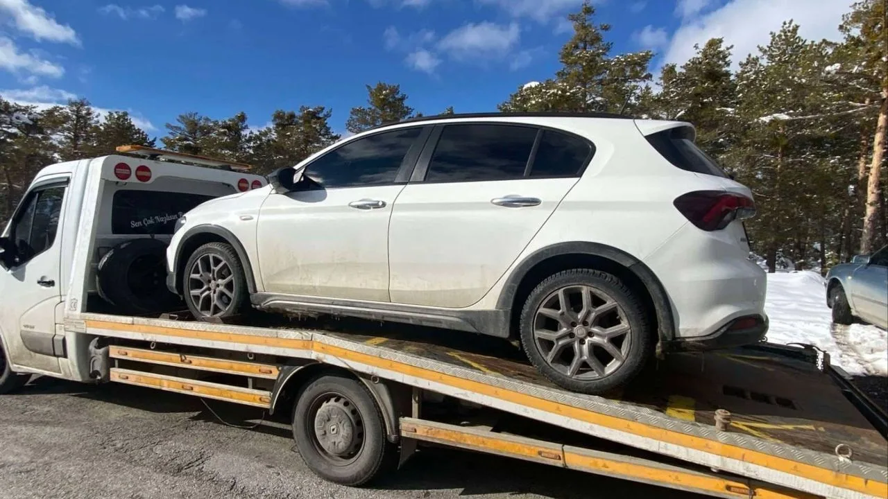 Yozgat İl Jandarma Komutanlığı ekipleri, Akdağmadeni'nde gerçekleştirdiği trafik denetiminde haciz