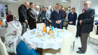 Yozgat Valisi Mehmet Ali Özkan, Ramazan ayında huzurevi sakinleri ve