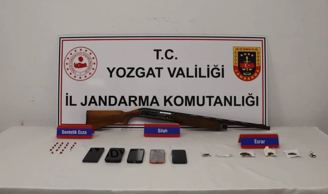 Yozgat merkezli düzenlenen eş zamanlı operasyonda, uyuşturucu ticareti yaptığı belirlenen