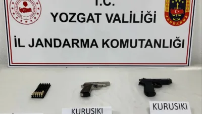 Jandarma ekiplerince bir şüphelinin evinde yapılan aramada 2 adet kurusıkı