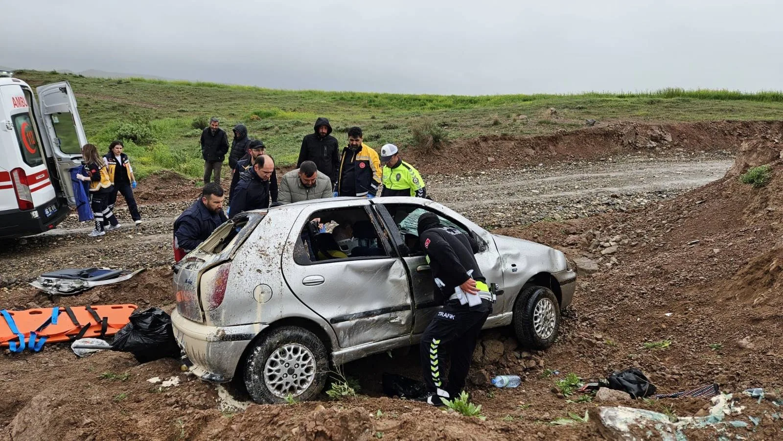 Ankara’dan Yerköy istikametine seyir halindeki otomobil, Molla Osman Türbe mevkiinde