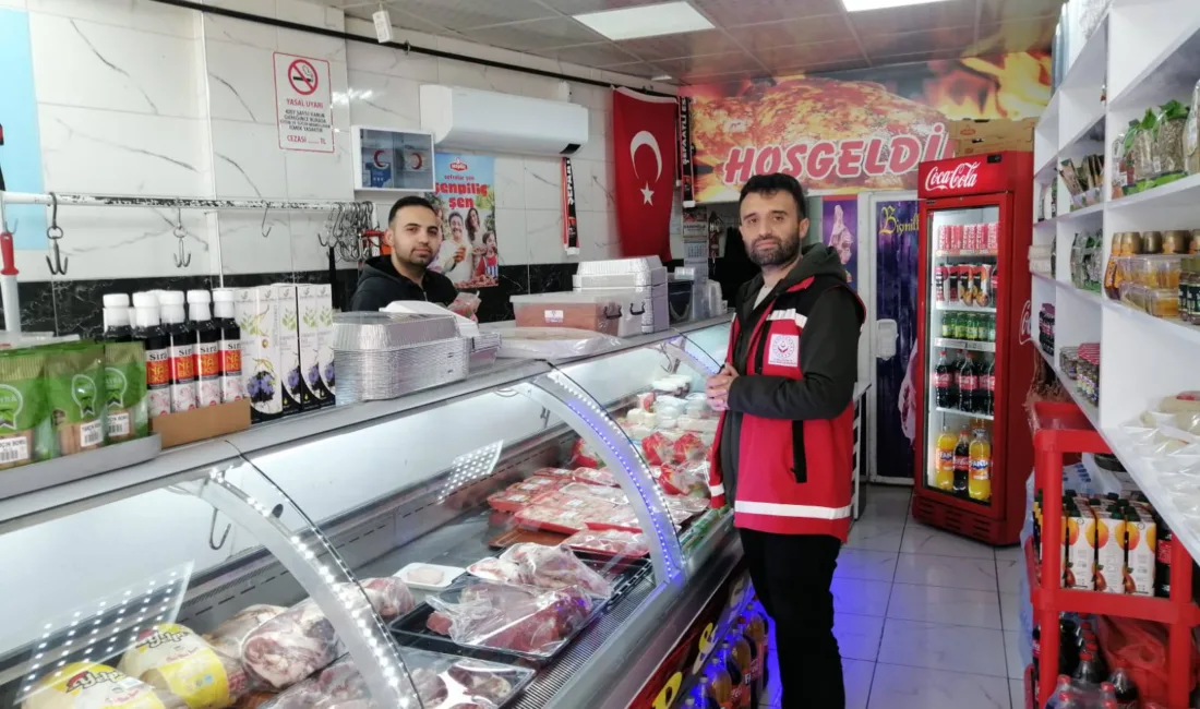 Yerköy Sosyal Hizmet Merkezi Müdürlüğü ekipleri, Şefaatli ilçesinde esnafla bir