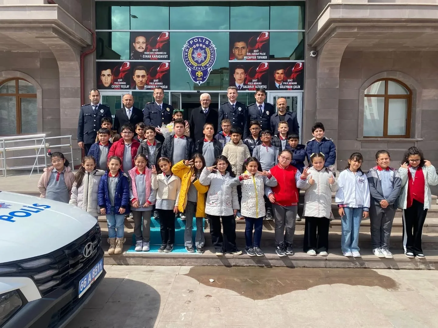 Yerköy İlçe Milli Eğitim Müdürlüğü öncülüğünde öğrenciler, öğretmenler ve idareciler