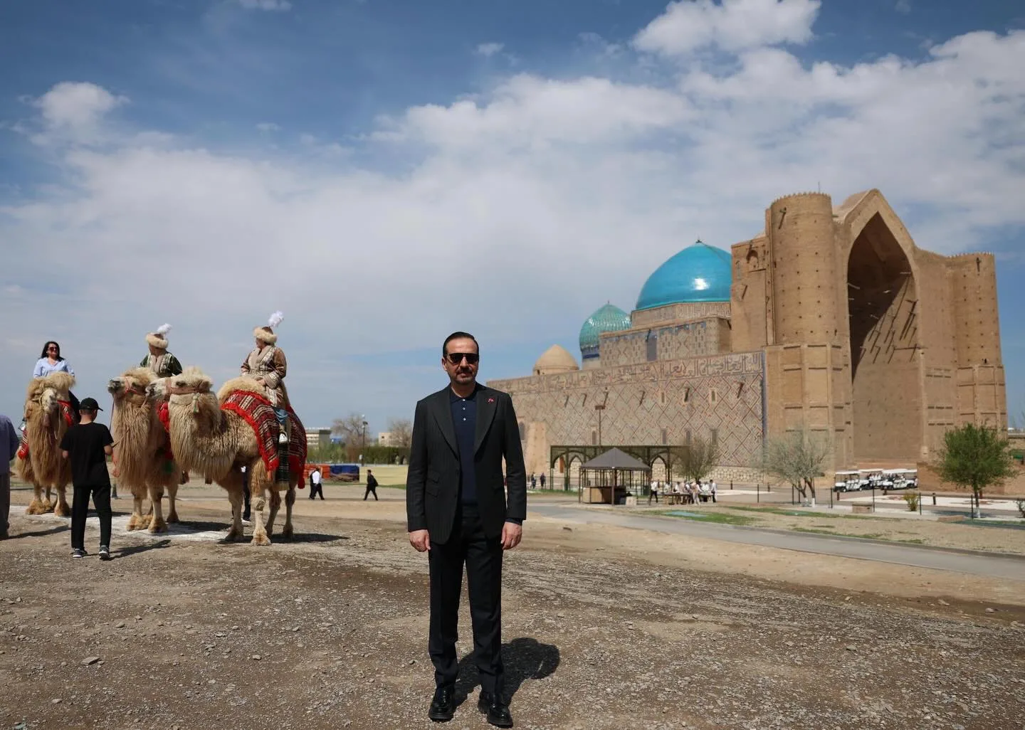 AK Parti Genel Başkan Yardımcısı Kürşad Zorlu, Hoca Ahmet Yesevi’nin