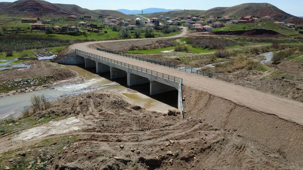 DSİ 12. Bölge Müdürlüğü, Yozgat'ın Çiçekdağı ve Yerköy ilçeleri arasında