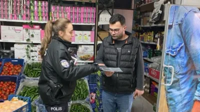 Yozgat'ın Şefaatli ilçesinde İlçe Emniyet Müdürlüğü tarafından esnaf ve vatandaşlara