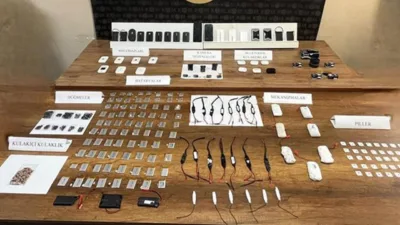 Ehliyet sınavlarında kopya çekmek için gizli bir ağ kuran suç