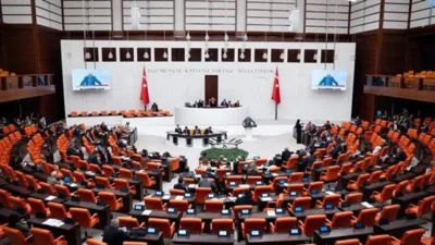 Sosyal medya, doğum izni ve oyun platformlarına yönelik düzenlemeleri içeren