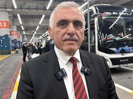 Umre için kutsal topraklara giden 177 kişi, anlaşmalı tur şirketinin