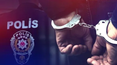 İstanbul'da Üsküdar Belediyesi'ne yönelik yürütülen yolsuzluk soruşturması kapsamında gözaltına alınan