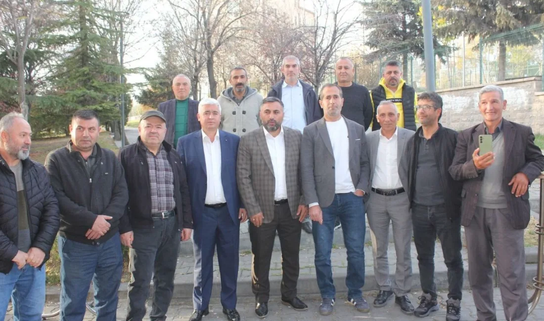 Terzili Köyü Derneği ve muhtarlık iş birliğiyle köy mezarlığına üstü