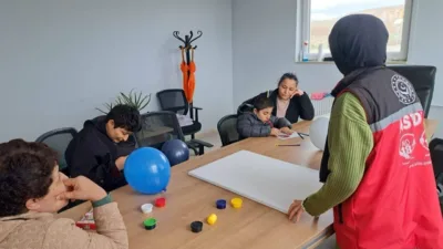 Yozgat'ın Yerköy ilçesinde, Dünya Otizm Farkındalık Günü dolayısıyla düzenlenen etkinlikte