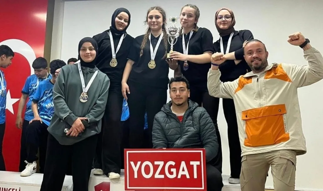 Yozgat'ın Çekerek ilçesini temsil eden U23 Kadın Rafting Takımı, Munzur'da