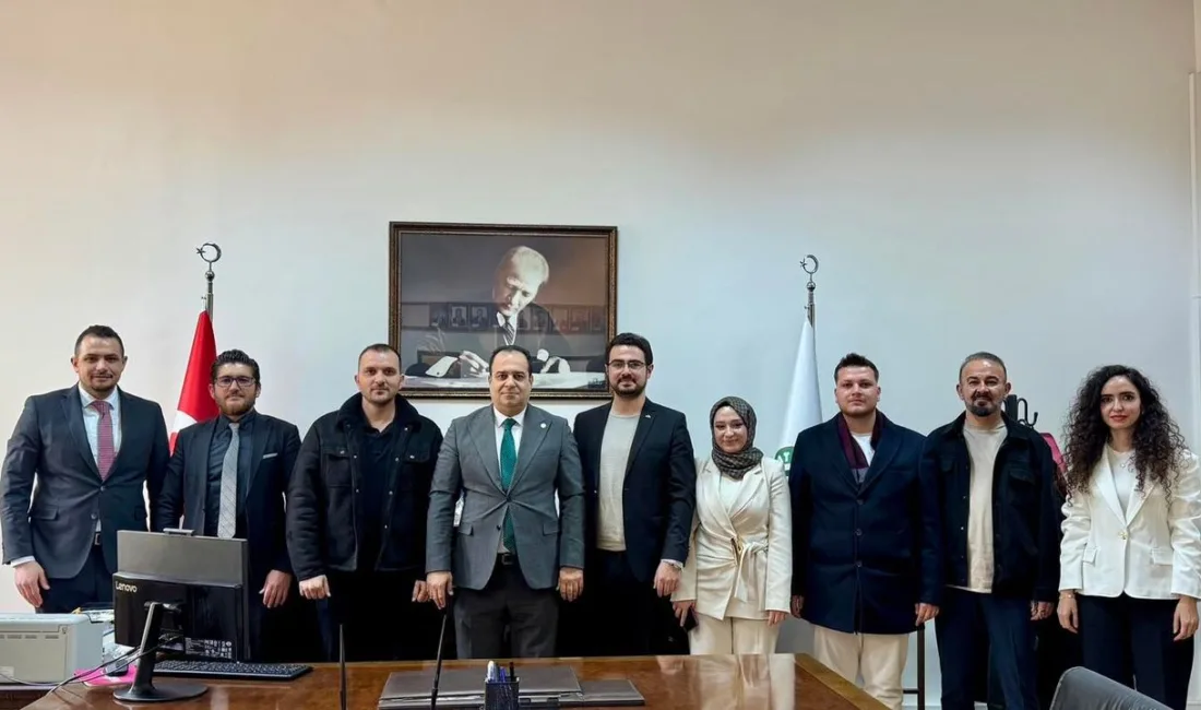 Yozgat’ta AK Parti teşkilatları, Avukatlar Günü dolayısıyla hukuk camiasını ziyaret