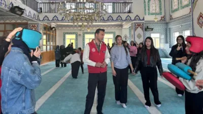 Yozgat Gençlik Merkezi, ÇEDES projesi kapsamında cami şenliklerinde gençlerle bir