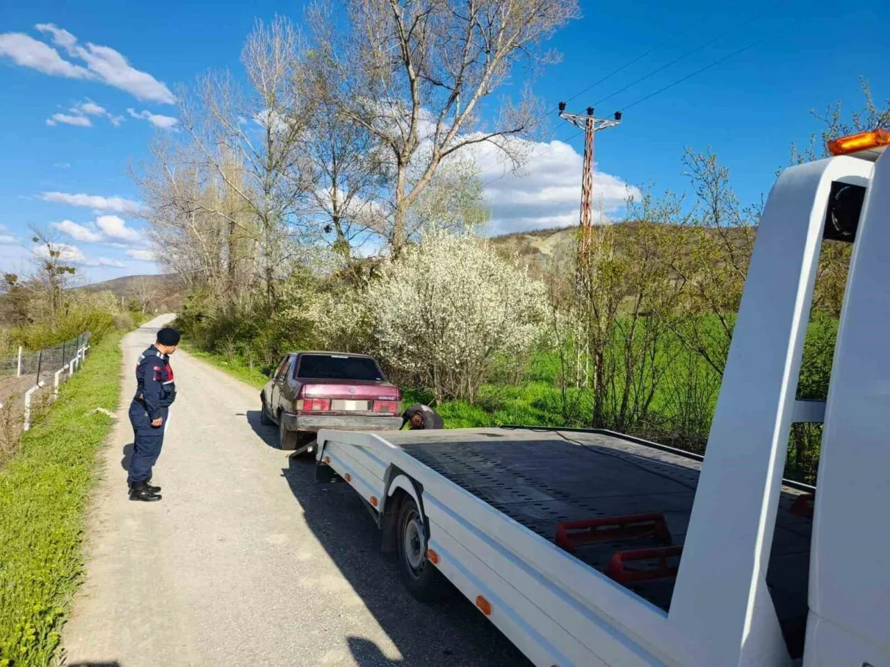 Yozgat İl Jandarma Komutanlığı, 'Dur' ihtarına uymayan sürücülere toplamda 582